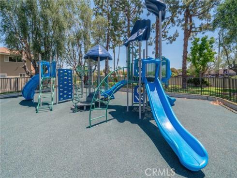 19760 Kingswood , Huntington Beach, CA