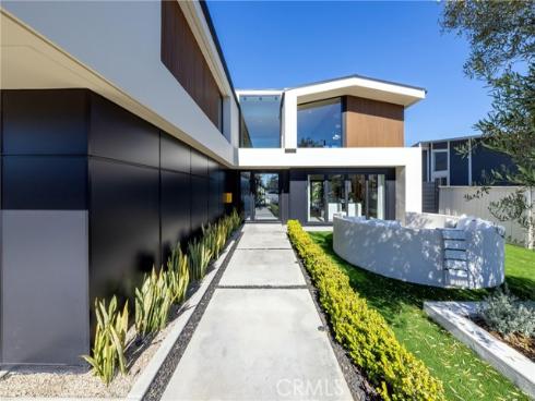 16732 Edgewater , Huntington Beach, CA
