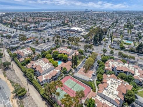 21372 Brookhurst 322 Street, Huntington Beach, CA