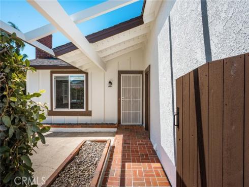 6592  Kilda   Circle, Huntington Beach, CA
