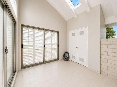 8877  Tulare  313D  Drive, Huntington Beach, CA