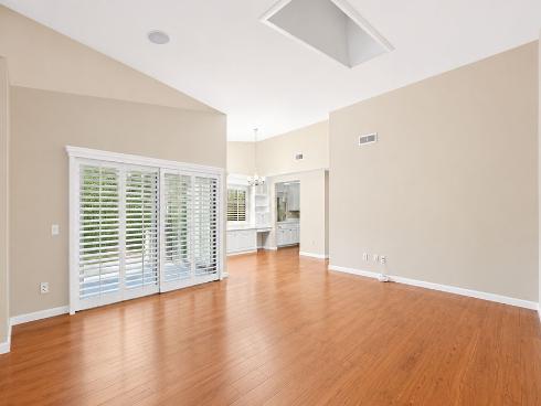 8877 Tulare 313D Drive, Huntington Beach, CA