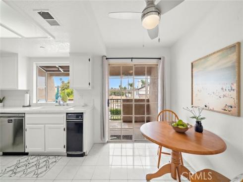 606 Lake Street 23 , Huntington Beach, CA