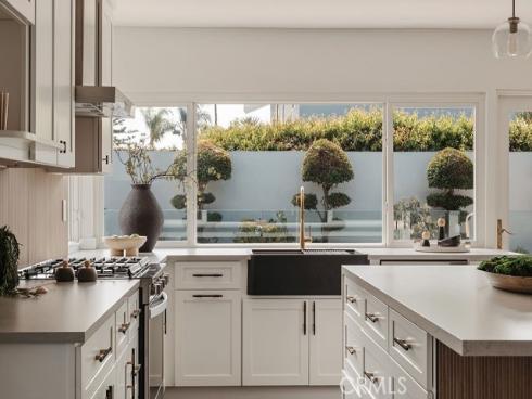 20281 Bancroft CircleCir, Huntington Beach, CA