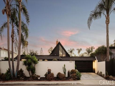 20281 Bancroft CircleCir, Huntington Beach, CA