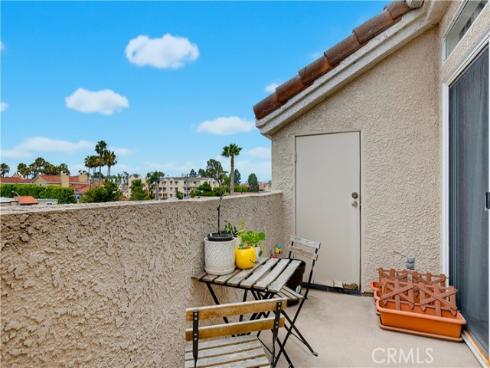 4581 Warner 302 , Huntington Beach, CA