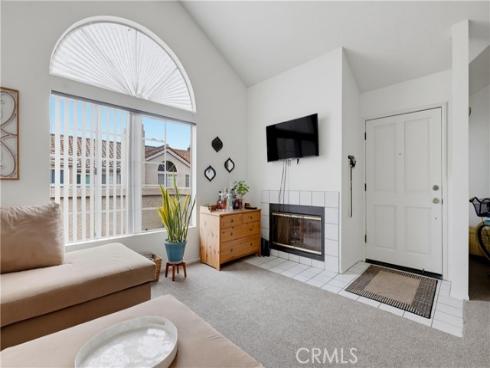 4581 Warner 302 , Huntington Beach, CA