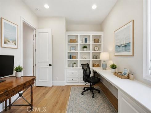 17351 Sagatuck Lane, Huntington Beach, CA