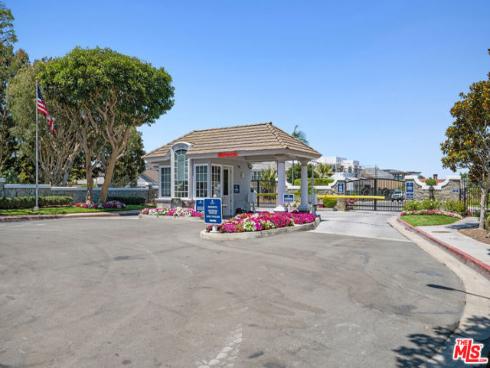 17041 Marina Bay Drive, Huntington Beach, CA