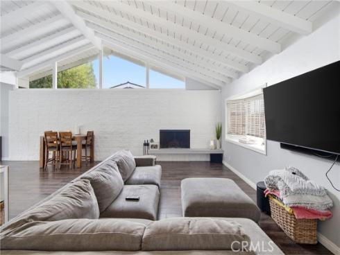 8021  Sunset   Circle, Huntington Beach, CA