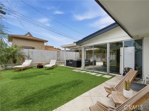 8021  Sunset   Circle, Huntington Beach, CA