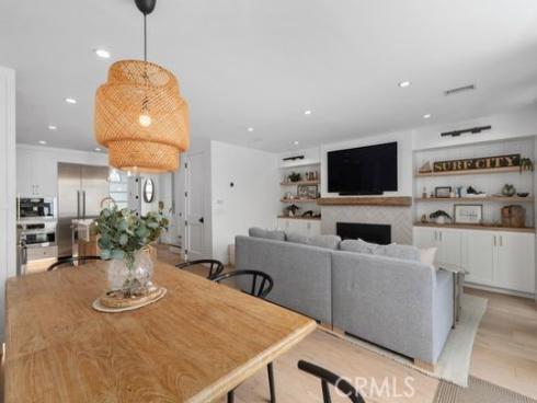 3949 Warner Avenue, Huntington Beach, CA