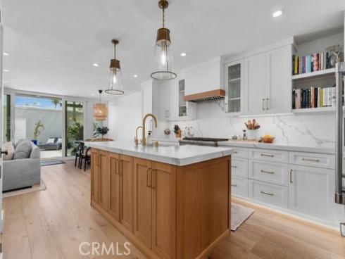 3949 Warner Avenue, Huntington Beach, CA