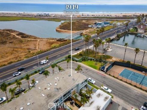 3949  Warner   Avenue, Huntington Beach, CA
