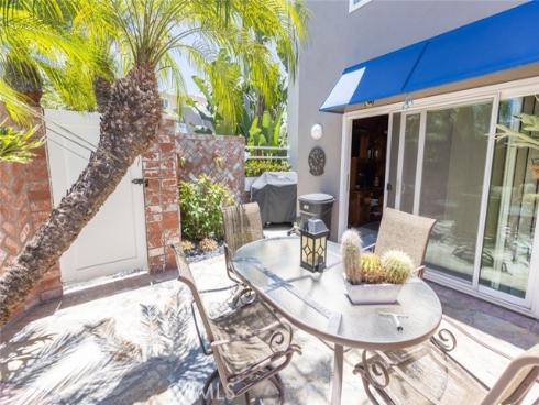 16102  Fame  , Huntington Beach, CA