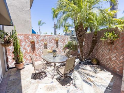 16102  Fame  , Huntington Beach, CA