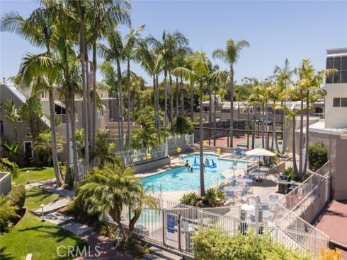 16102  Fame  , Huntington Beach, CA