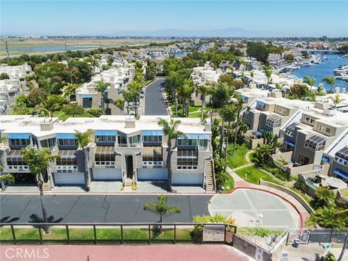 16102  Fame  , Huntington Beach, CA