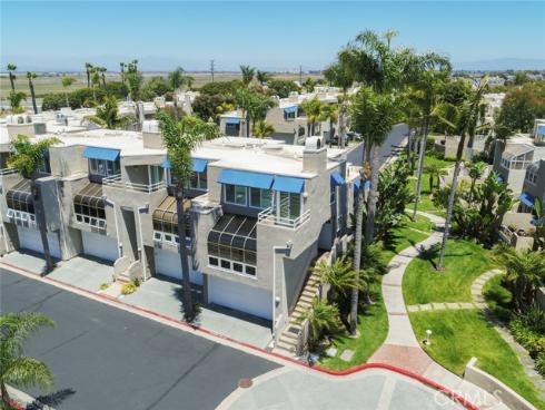 16102  Fame  , Huntington Beach, CA