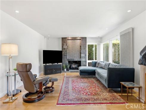 17140  Edgewater   Lane, Huntington Beach, CA