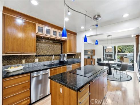 17140  Edgewater   Lane, Huntington Beach, CA