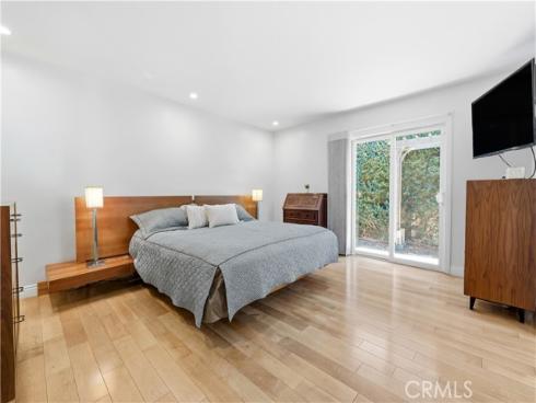 17140  Edgewater   Lane, Huntington Beach, CA