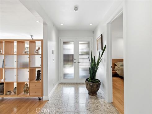 17140  Edgewater   Lane, Huntington Beach, CA