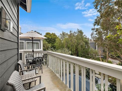 8206  Bridgepoint  206 , Huntington Beach, CA