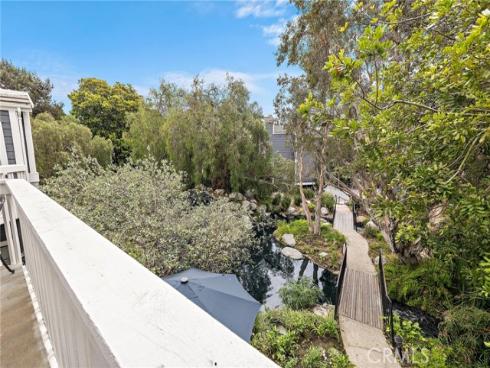 8206  Bridgepoint  206 , Huntington Beach, CA