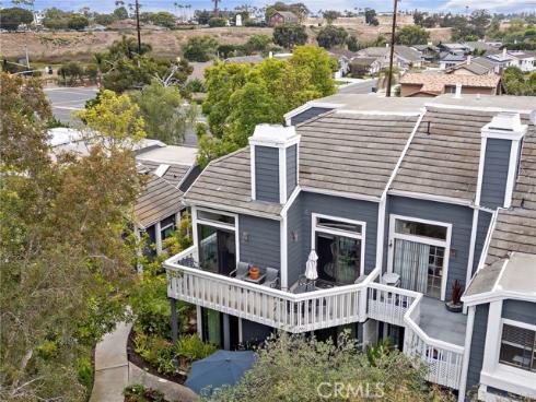8206  Bridgepoint  206 , Huntington Beach, CA