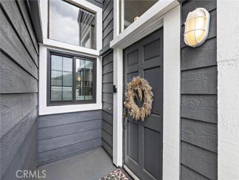 8206  Bridgepoint  206 , Huntington Beach, CA