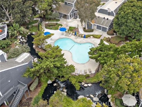 8206  Bridgepoint  206 , Huntington Beach, CA