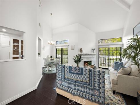 8206  Bridgepoint  206 , Huntington Beach, CA