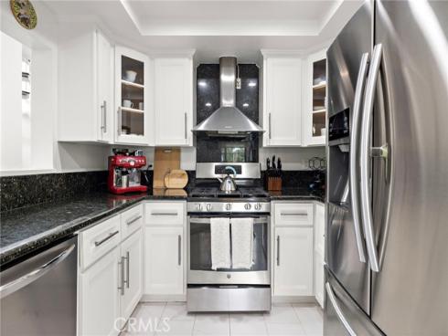 8206  Bridgepoint  206 , Huntington Beach, CA