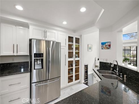 8206  Bridgepoint  206 , Huntington Beach, CA