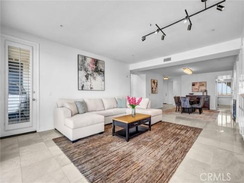 4167 Warner 105 Avenue, Huntington Beach, CA