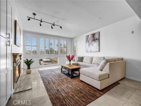 4167 Warner 105 Avenue, Huntington Beach, CA