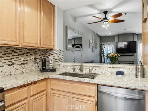 415  Townsquare  308  Lane, Huntington Beach, CA