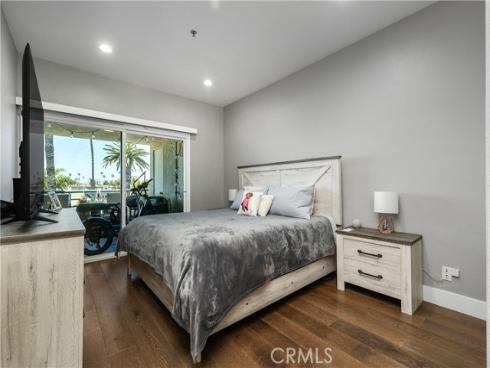 415  Townsquare  308  Lane, Huntington Beach, CA