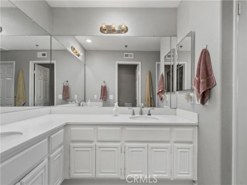 415  Townsquare  308  Lane, Huntington Beach, CA