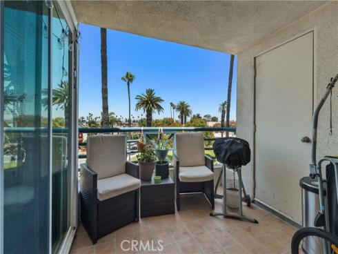 415  Townsquare  308  Lane, Huntington Beach, CA