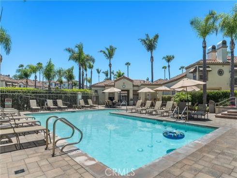415  Townsquare  308  Lane, Huntington Beach, CA