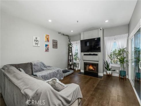 415  Townsquare  308  Lane, Huntington Beach, CA
