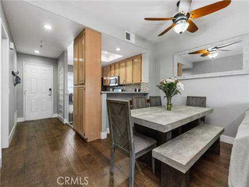 415  Townsquare  308  Lane, Huntington Beach, CA