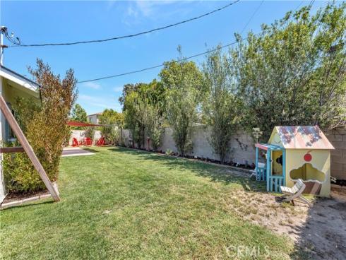 5702 Riviera Drive, Huntington Beach, CA