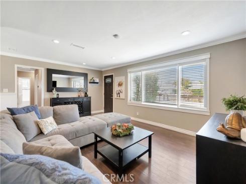 5702 Riviera Drive, Huntington Beach, CA