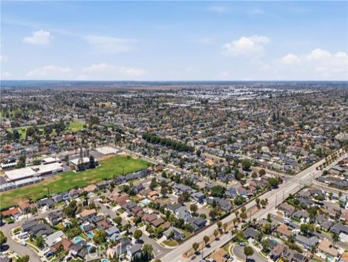 6471 Crandall Drive, Huntington Beach, CA