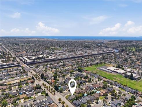 6471 Crandall Drive, Huntington Beach, CA