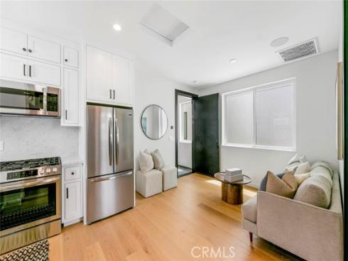307  14th   Street, Huntington Beach, CA