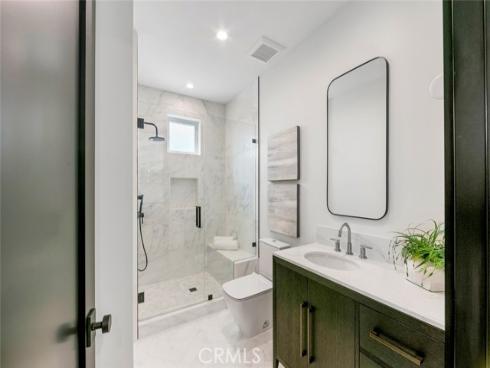 307  14th   Street, Huntington Beach, CA